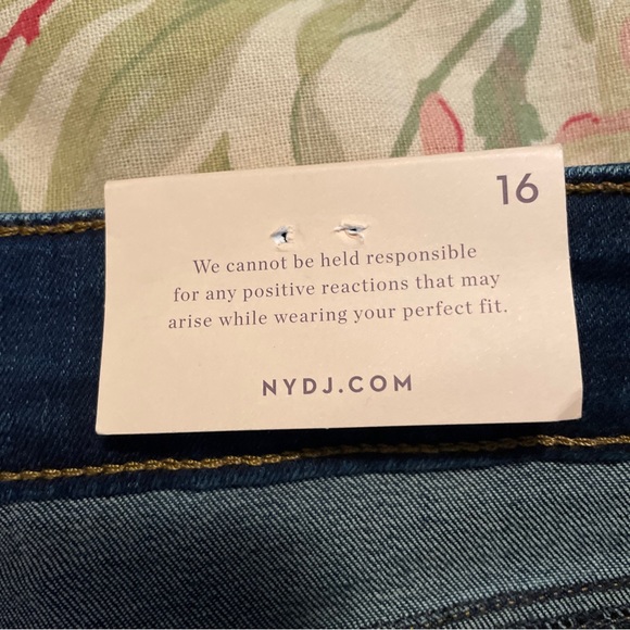 NYDJ Size 16 Jeans Blue Straight Stretch Denim Lift X Tuck Technology $119 NWT - Picture 12 of 16